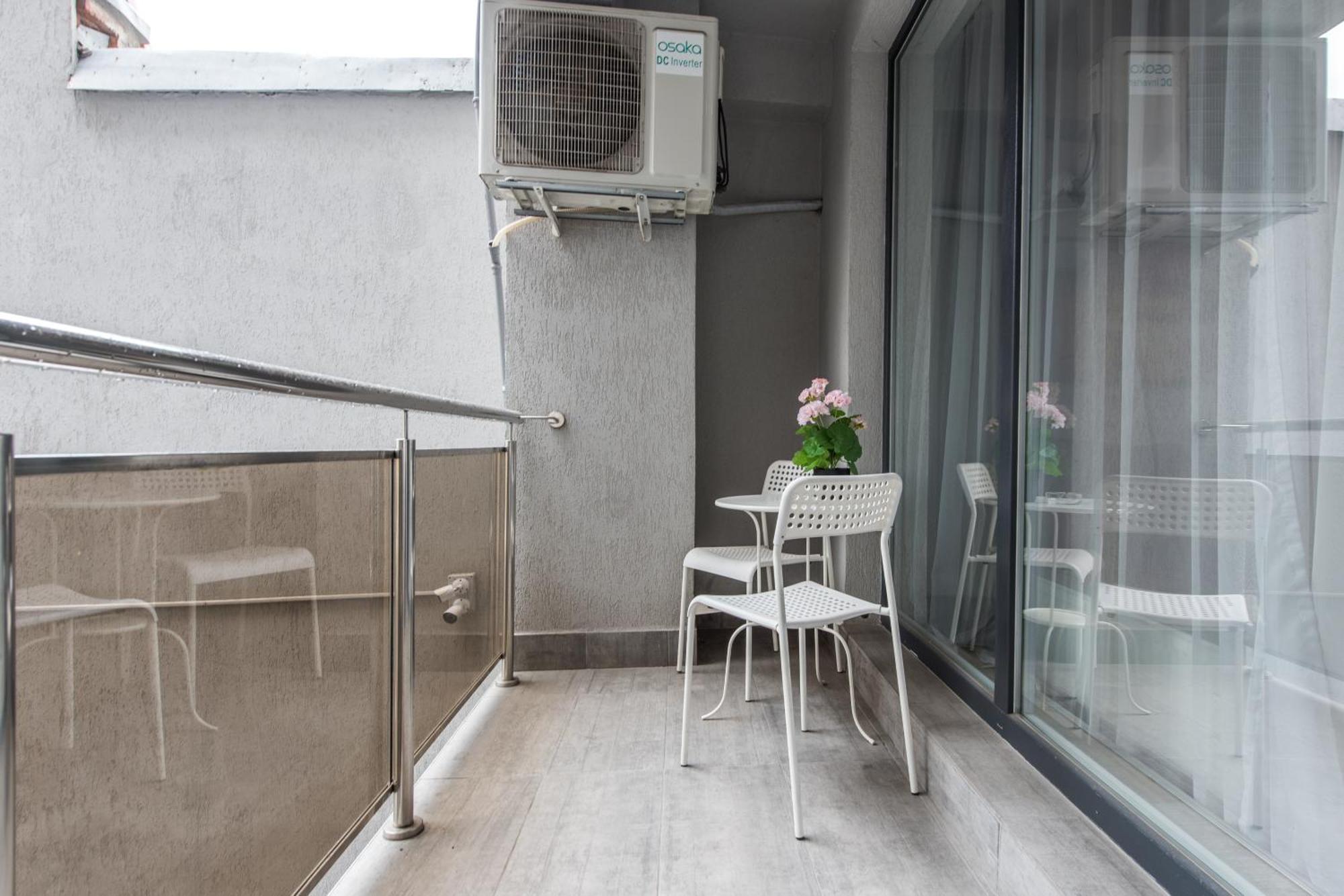 Bucharest Central Apartments - Shabbat Friendly Bucareste Exterior foto
